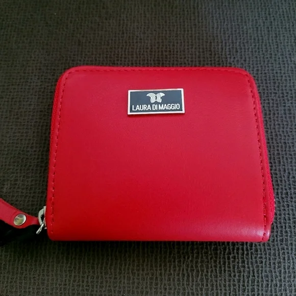 Laura Di Maggio Red❤ Zip Around Card💳 Case - NWT - Picture 16 of 16